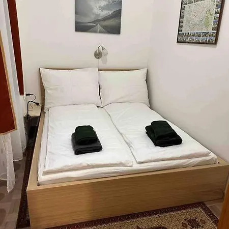 Classic Flat Near The Danube Budapest